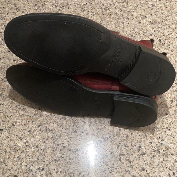 Women’s 8 Vagabond Shoemakers
Sheila Leather Chelsea Bootie - Picture 7 of 13